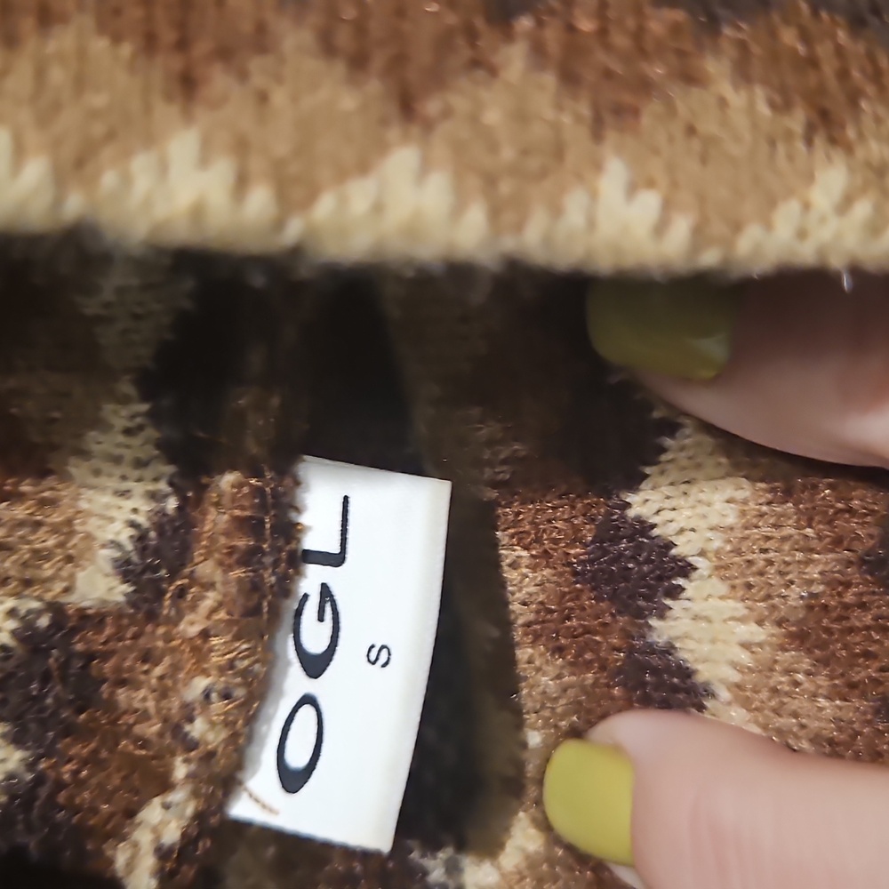 OGL Brown and Tan Turtleneck Sweater Classic Knit Design - Picture 2 of 5